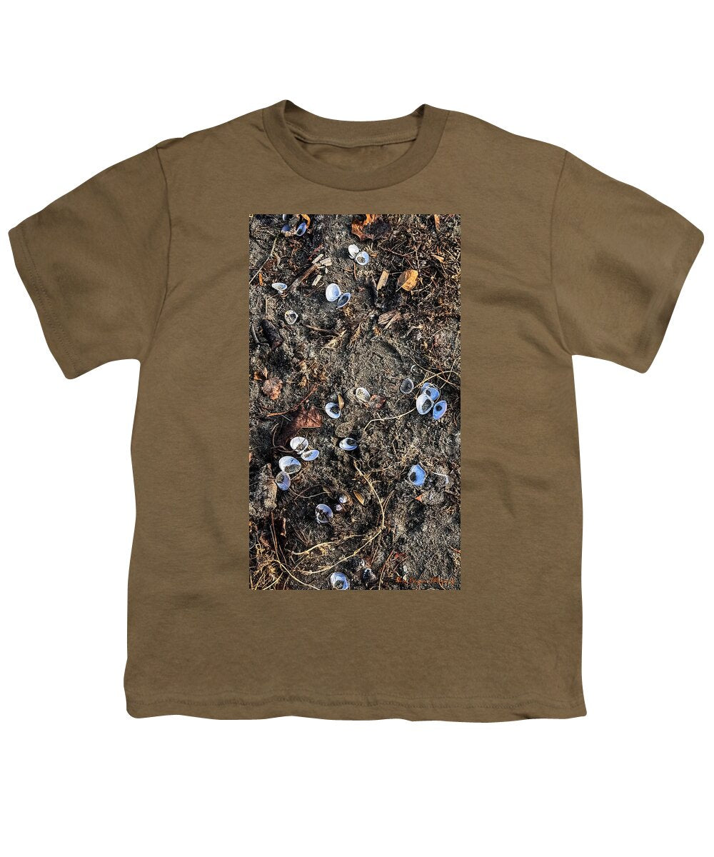 Seashells on the beach - Youth T-Shirt