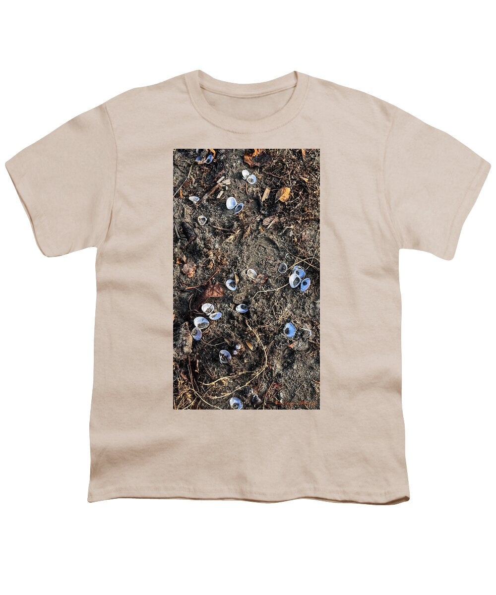Seashells on the beach - Youth T-Shirt