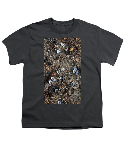 Seashells on the beach - Youth T-Shirt