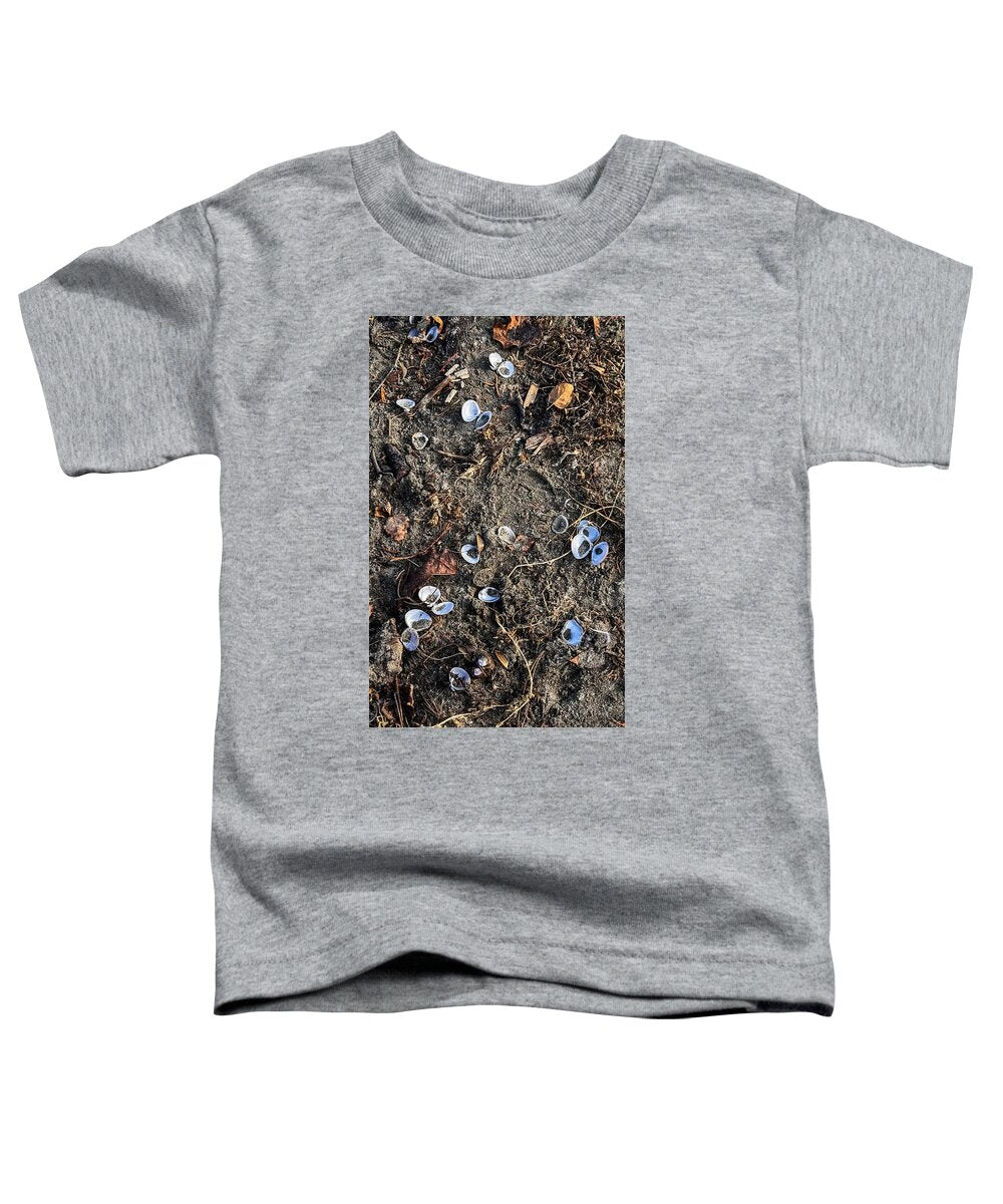 Seashells on the beach - Toddler T-Shirt
