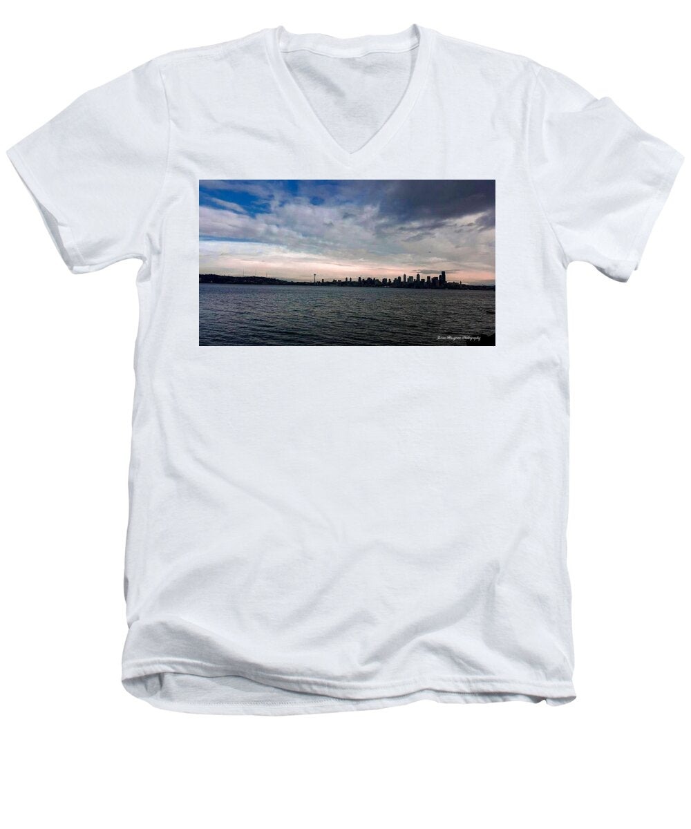 Seattle  - Men's V-Neck T-Shirt