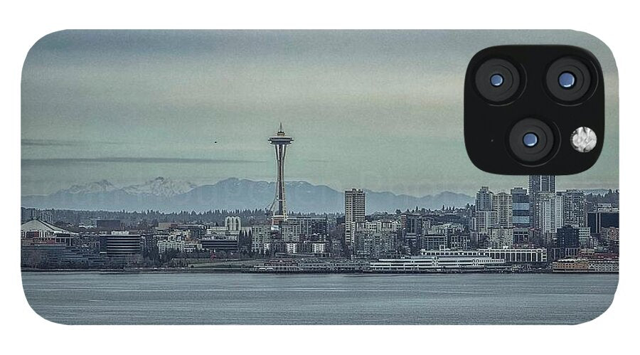 Seattle sky line  - Phone Case