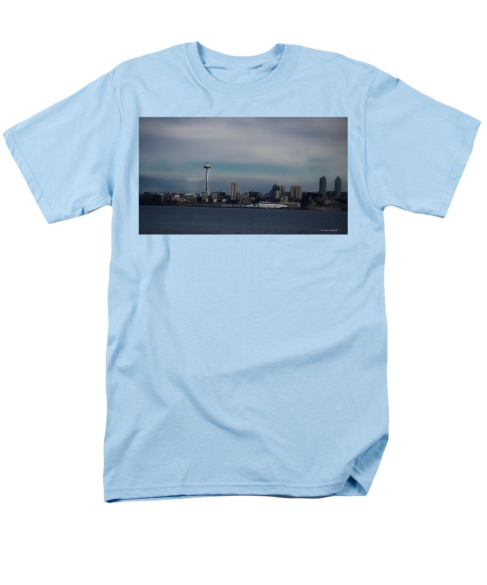 Seattle Skyline  - Men's T-Shirt  (Regular Fit)