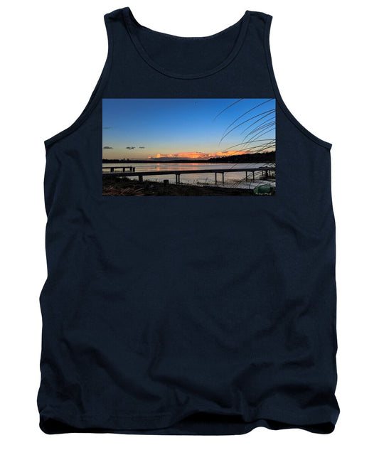 Sunset at the lake - Tank Top