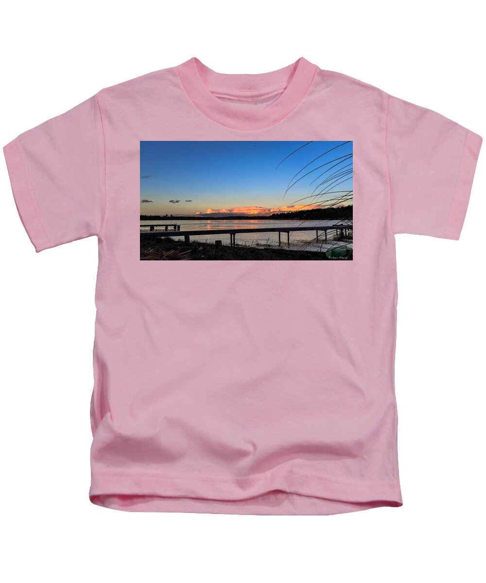 Sunset at the lake - Kids T-Shirt