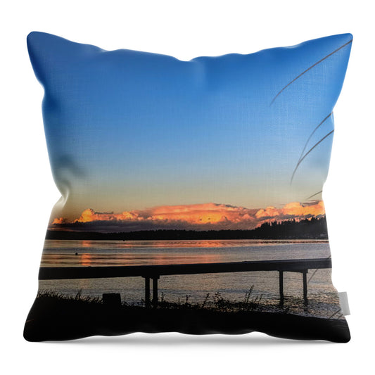 Sunset at the lake - Throw Pillow