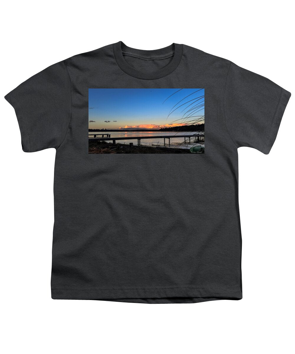 Sunset at the lake - Youth T-Shirt