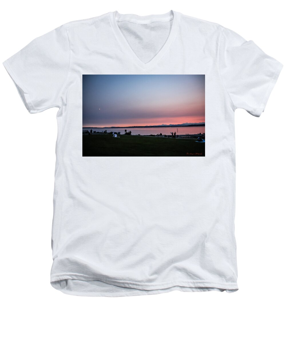 Sunset late summer  - Men's V-Neck T-Shirt