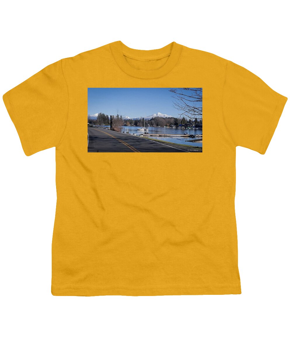 View of lake Steven - Youth T-Shirt