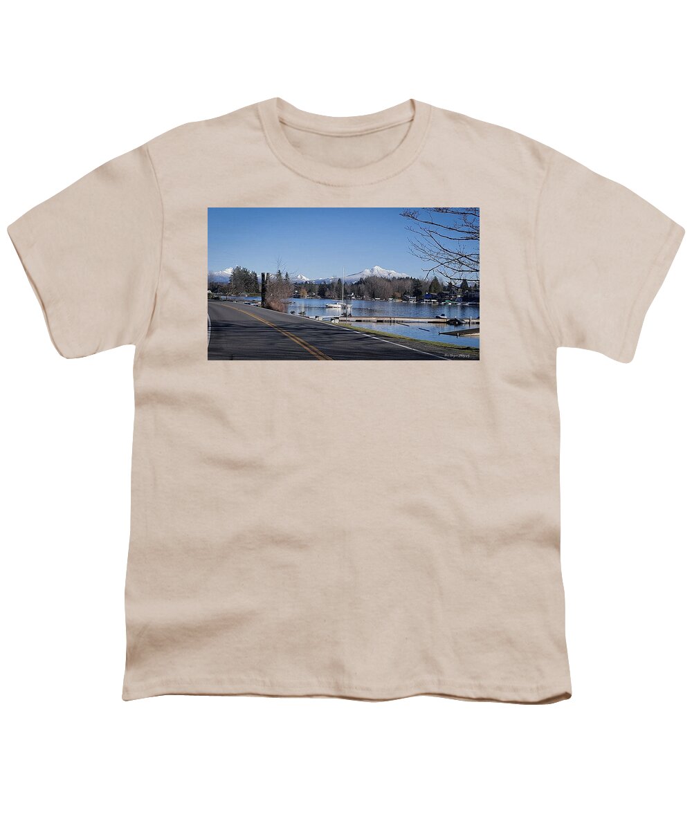 View of lake Steven - Youth T-Shirt