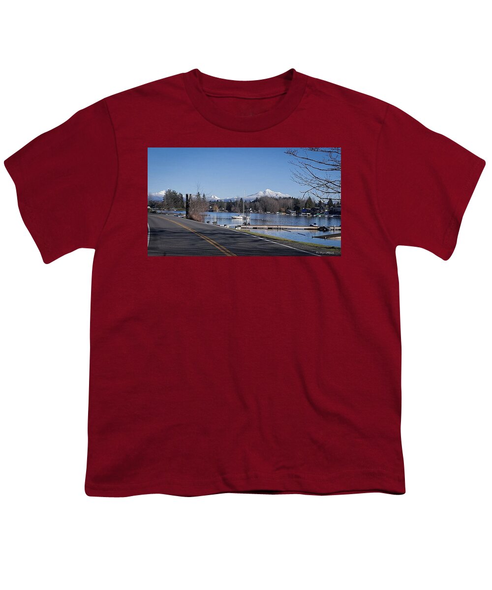 View of lake Steven - Youth T-Shirt