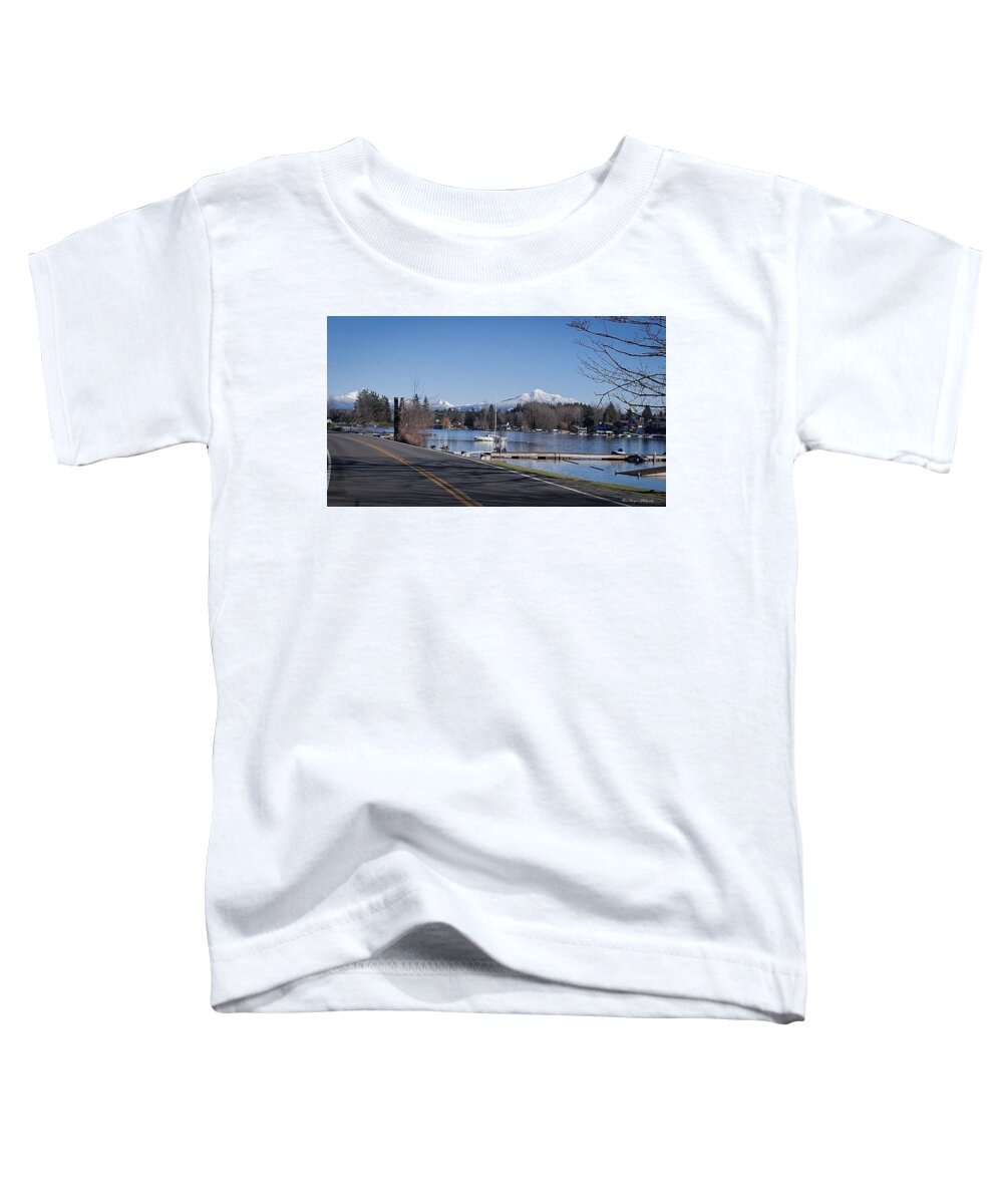 View of lake Steven - Toddler T-Shirt