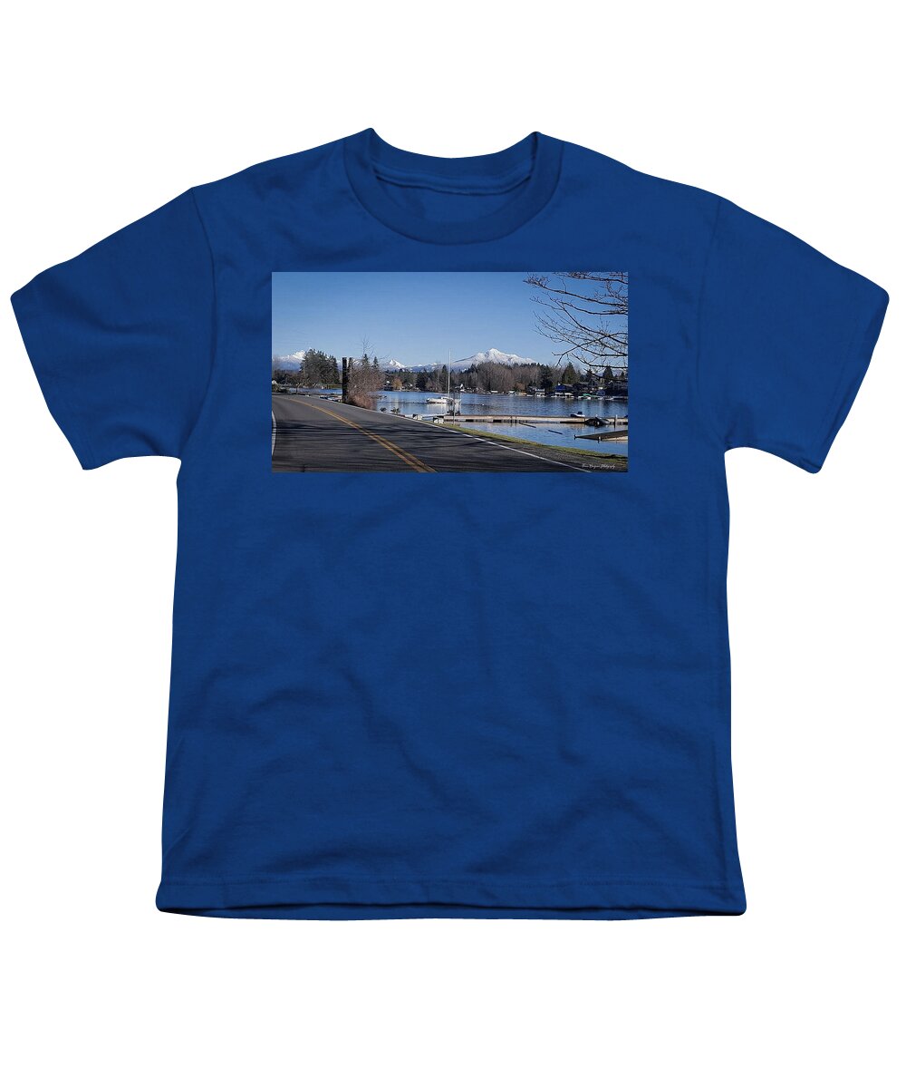 View of lake Steven - Youth T-Shirt