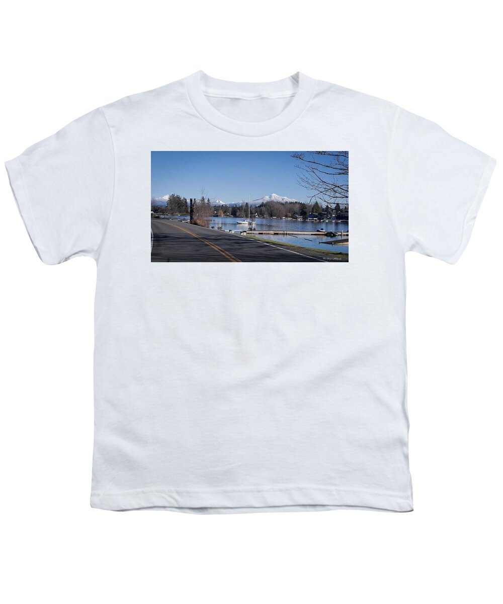 View of lake Steven - Youth T-Shirt