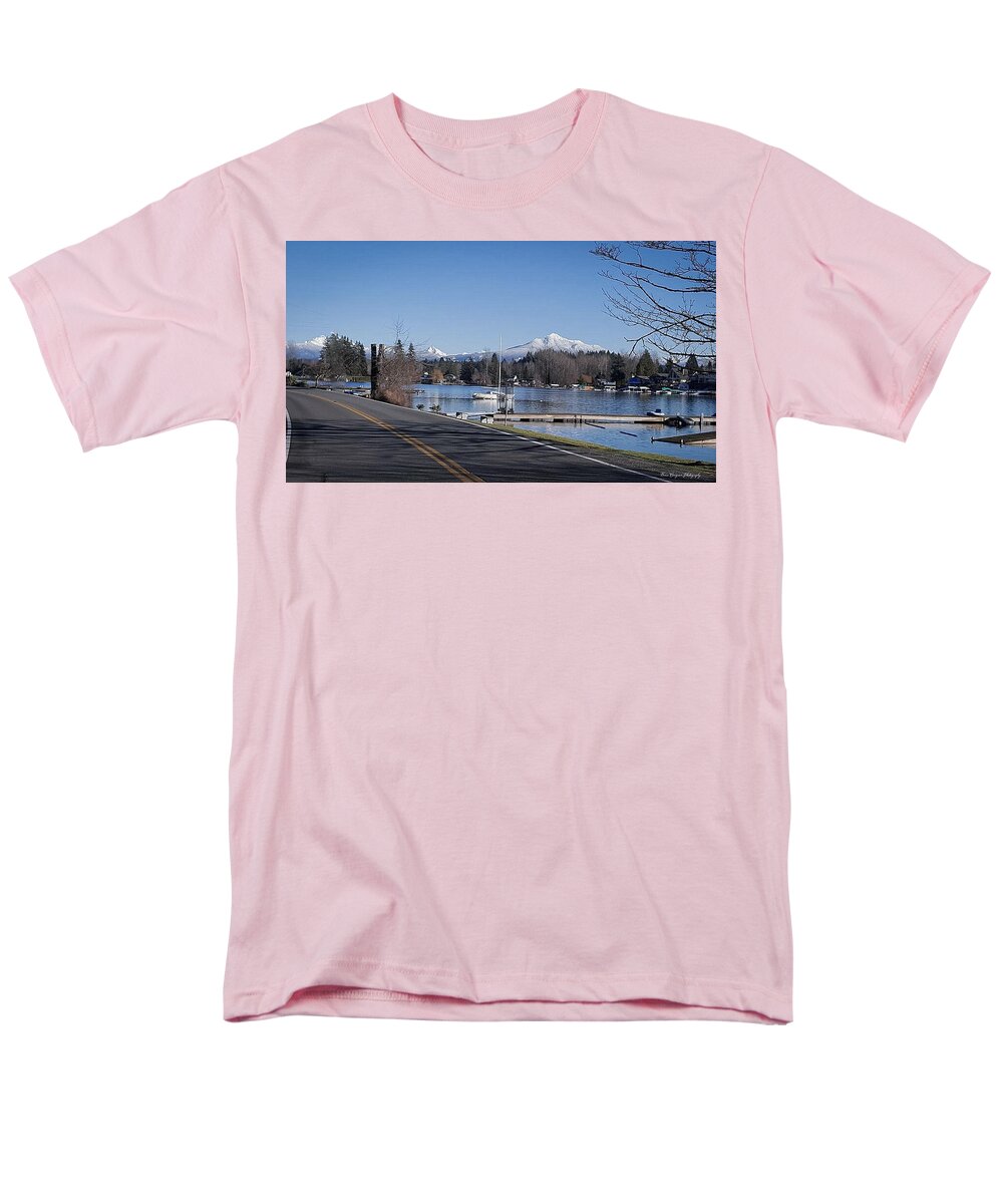 View of lake Steven - Men's T-Shirt  (Regular Fit)