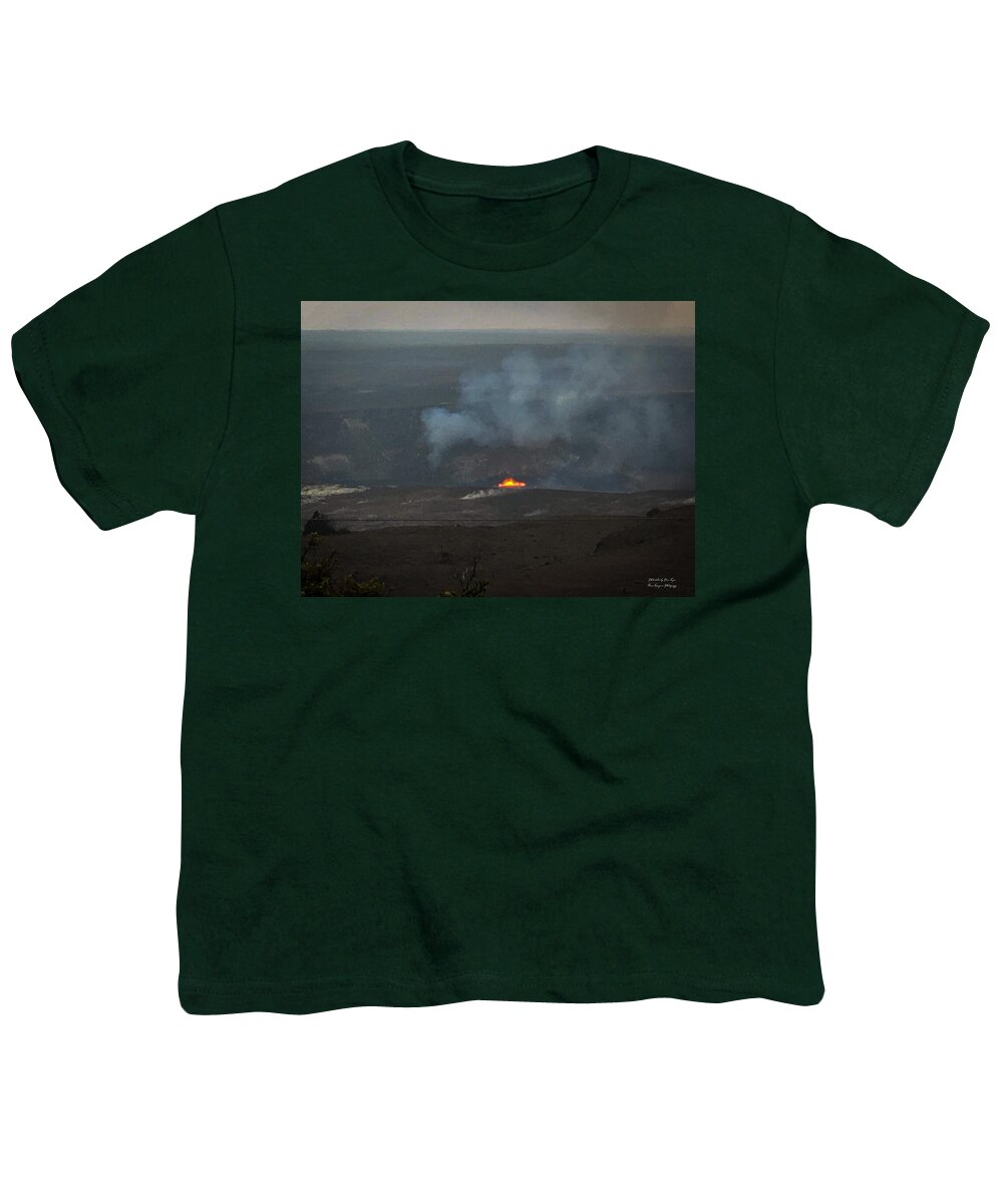 Volcano in Hawaii  - Youth T-Shirt