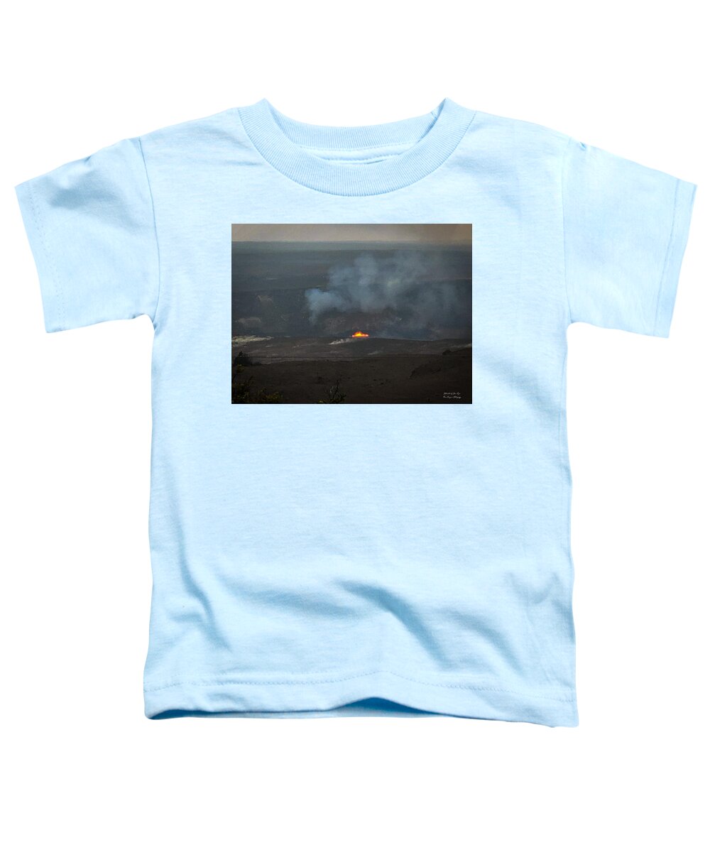 Volcano in Hawaii  - Toddler T-Shirt