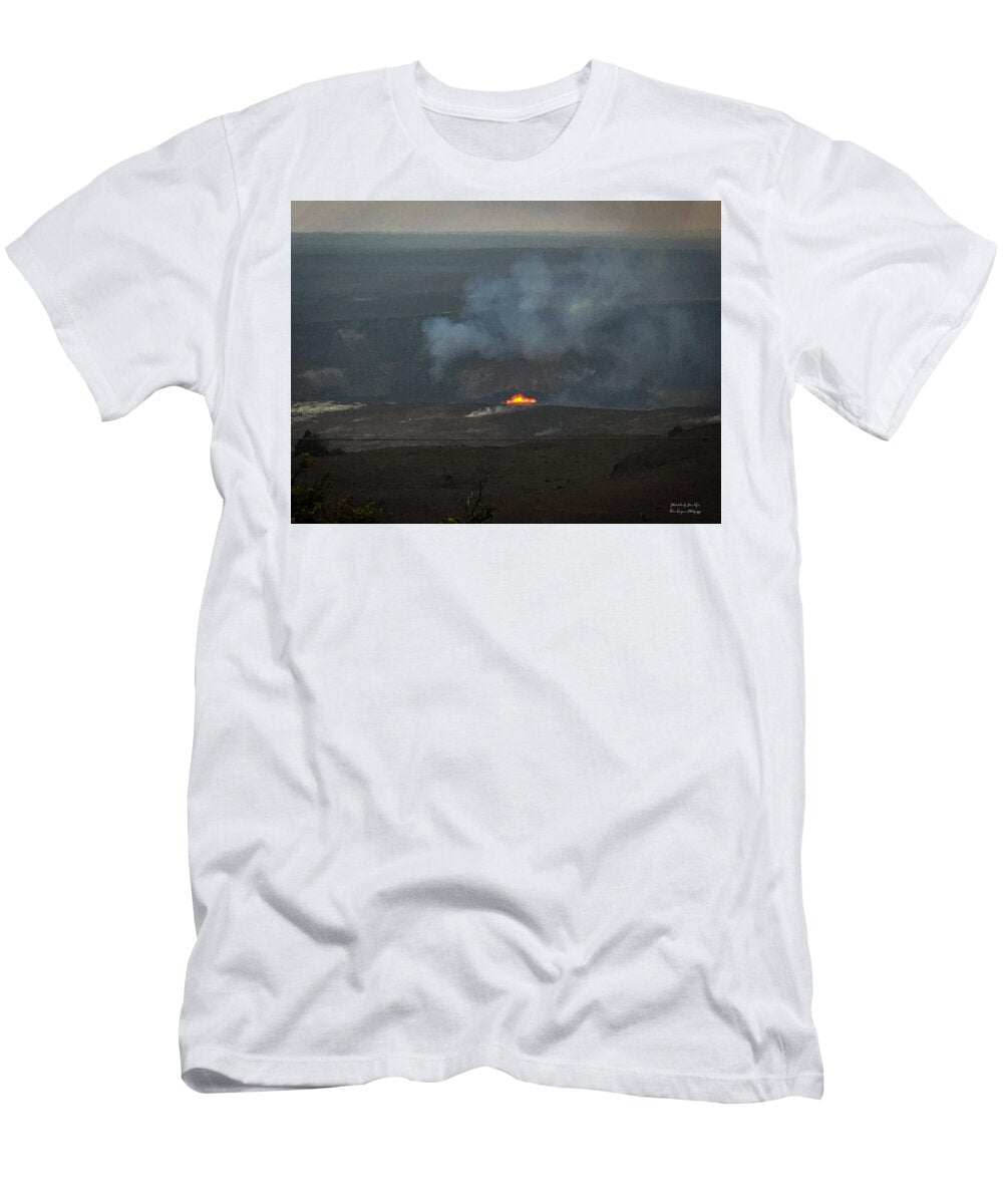 Volcano in Hawaii  - T-Shirt
