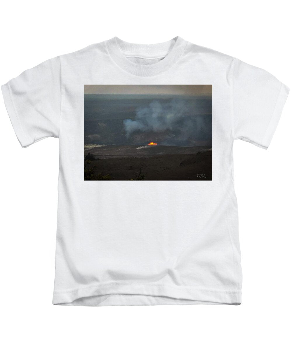 Volcano in Hawaii  - Kids T-Shirt