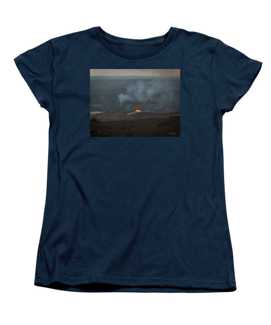 Volcano in Hawaii  - Women's T-Shirt (Standard Fit)