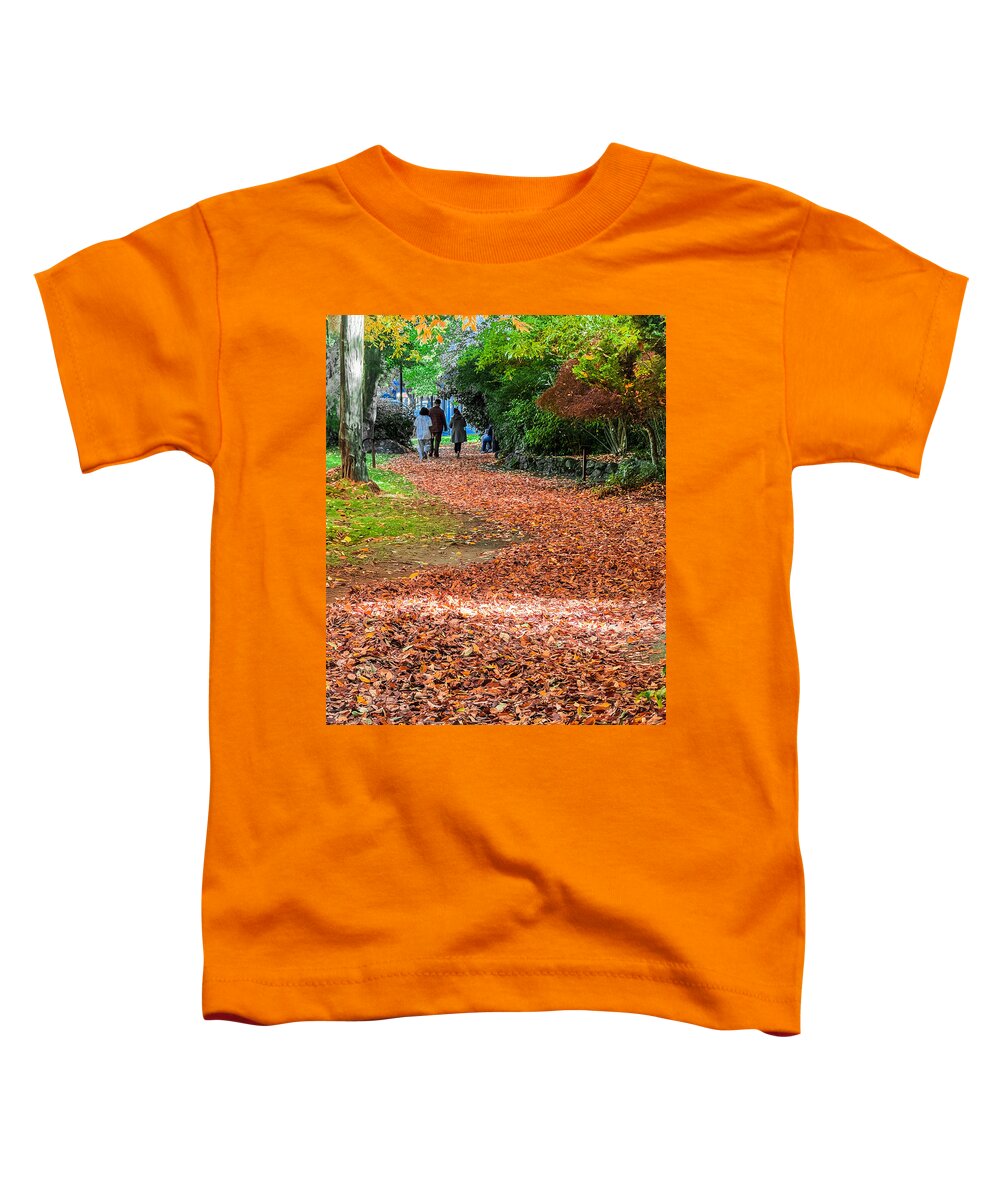 Walk along the park  - Toddler T-Shirt