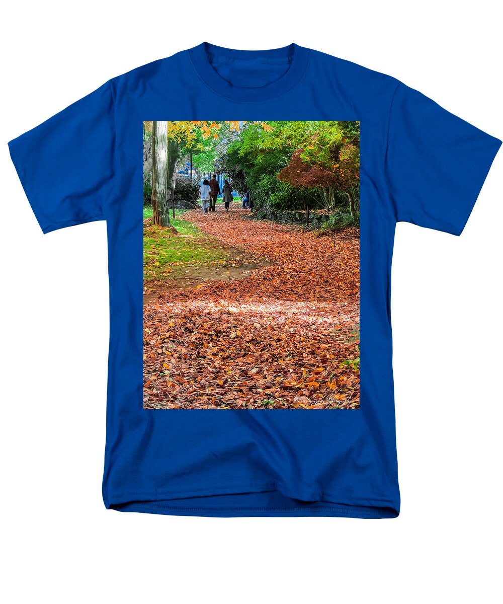 Walk along the park  - Men's T-Shirt  (Regular Fit)