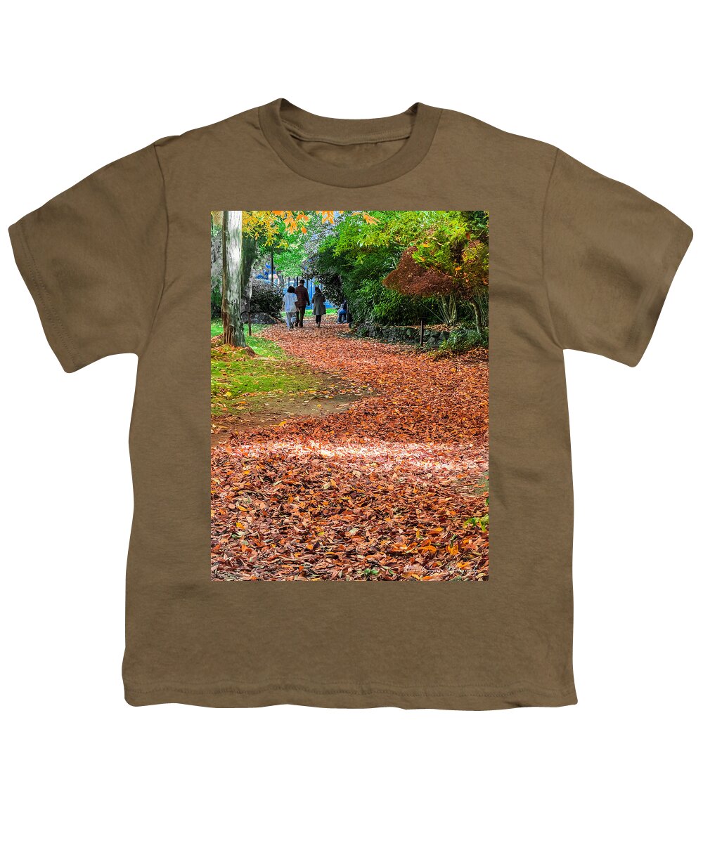 Walk along the park  - Youth T-Shirt