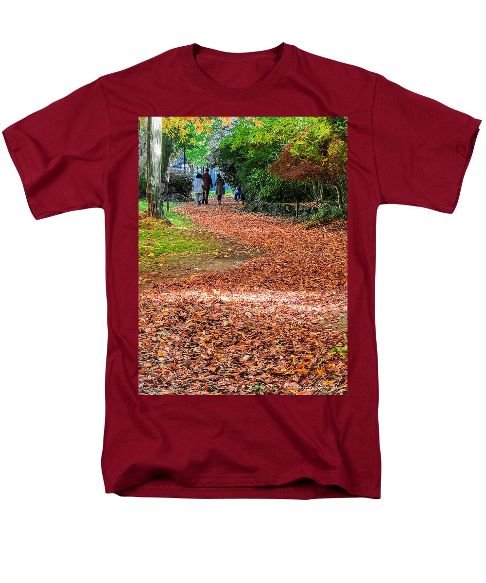 Walk along the park  - Men's T-Shirt  (Regular Fit)