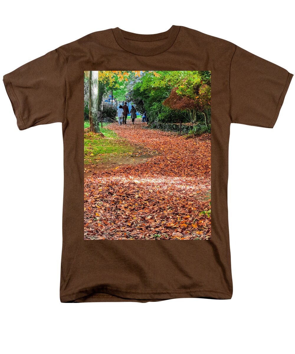 Walk along the park  - Men's T-Shirt  (Regular Fit)