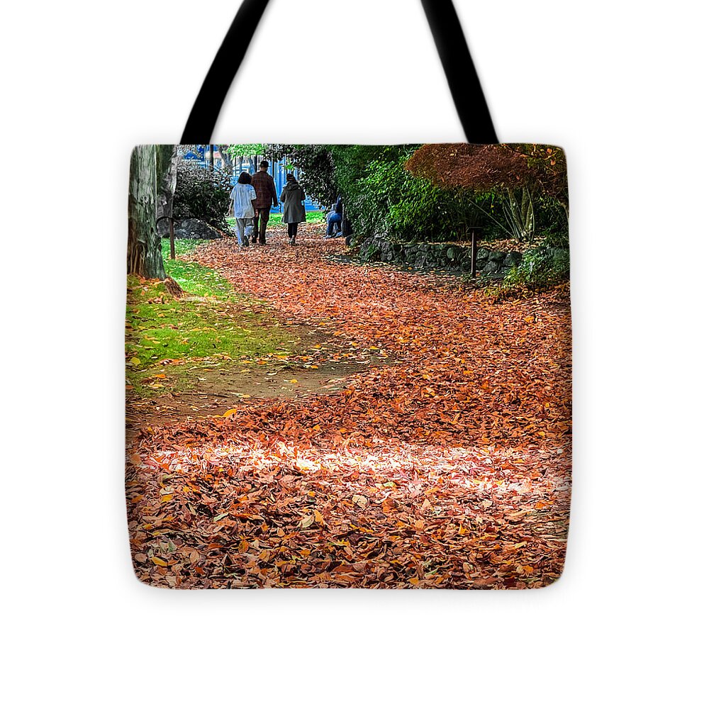 Walk along the park  - Tote Bag