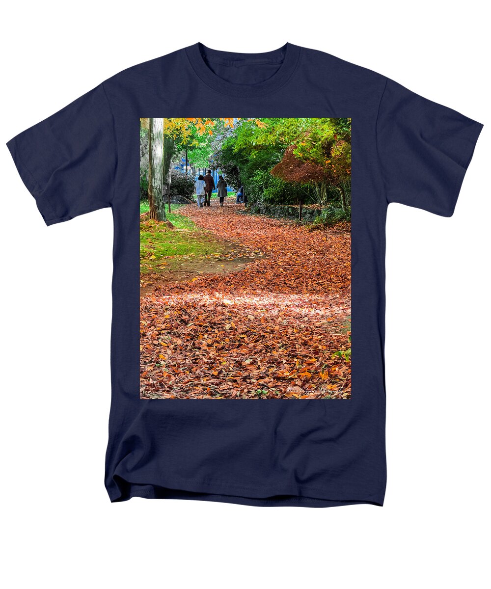 Walk along the park  - Men's T-Shirt  (Regular Fit)