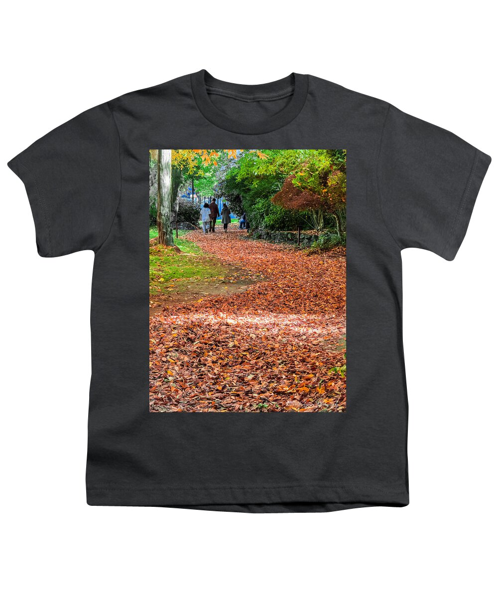 Walk along the park  - Youth T-Shirt
