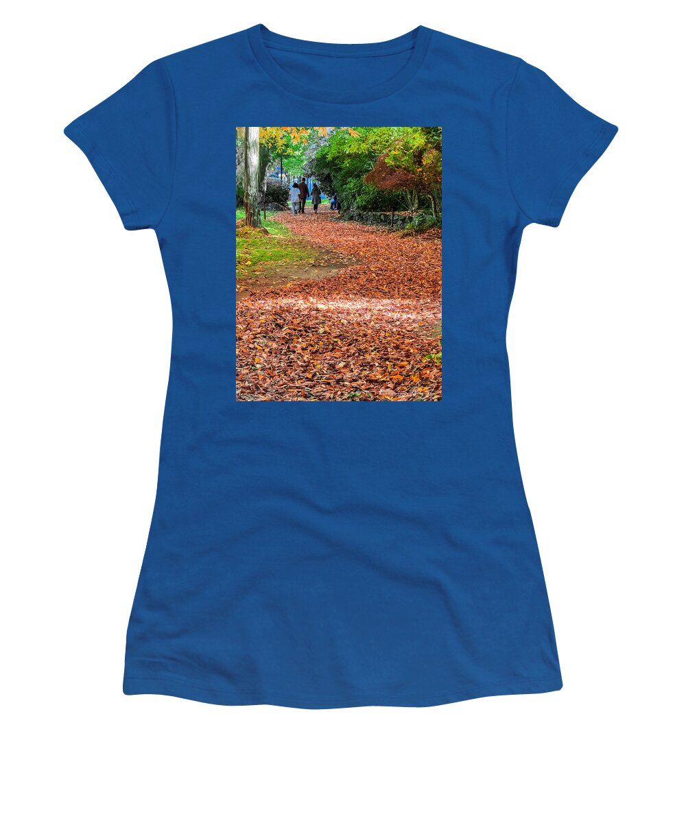 Walk along the park  - Women's T-Shirt
