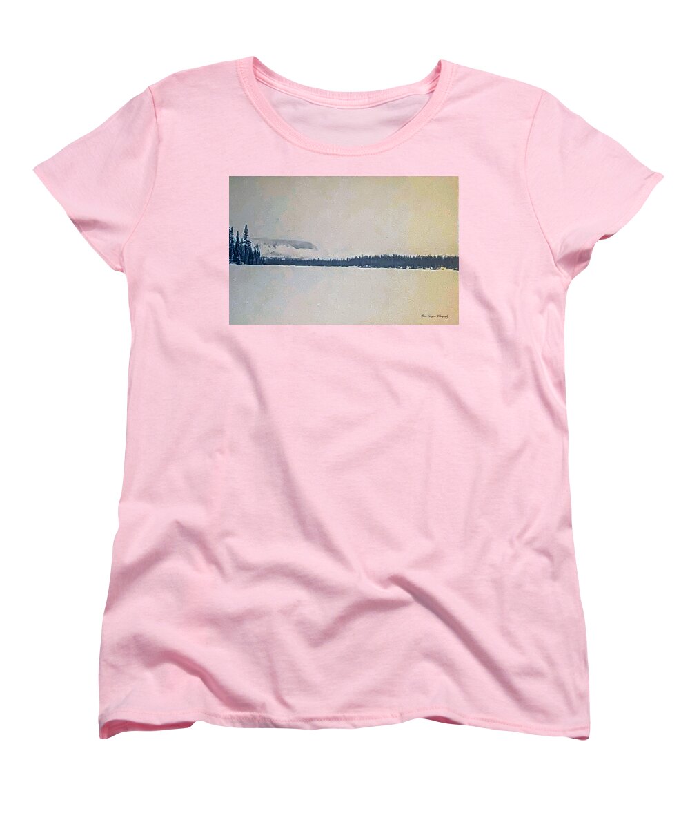 Winter lake  - Women's T-Shirt (Standard Fit)