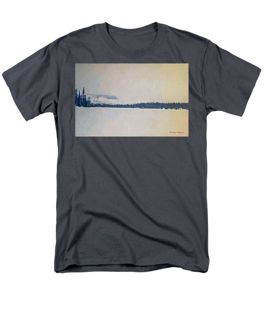 Winter lake  - Men's T-Shirt  (Regular Fit)