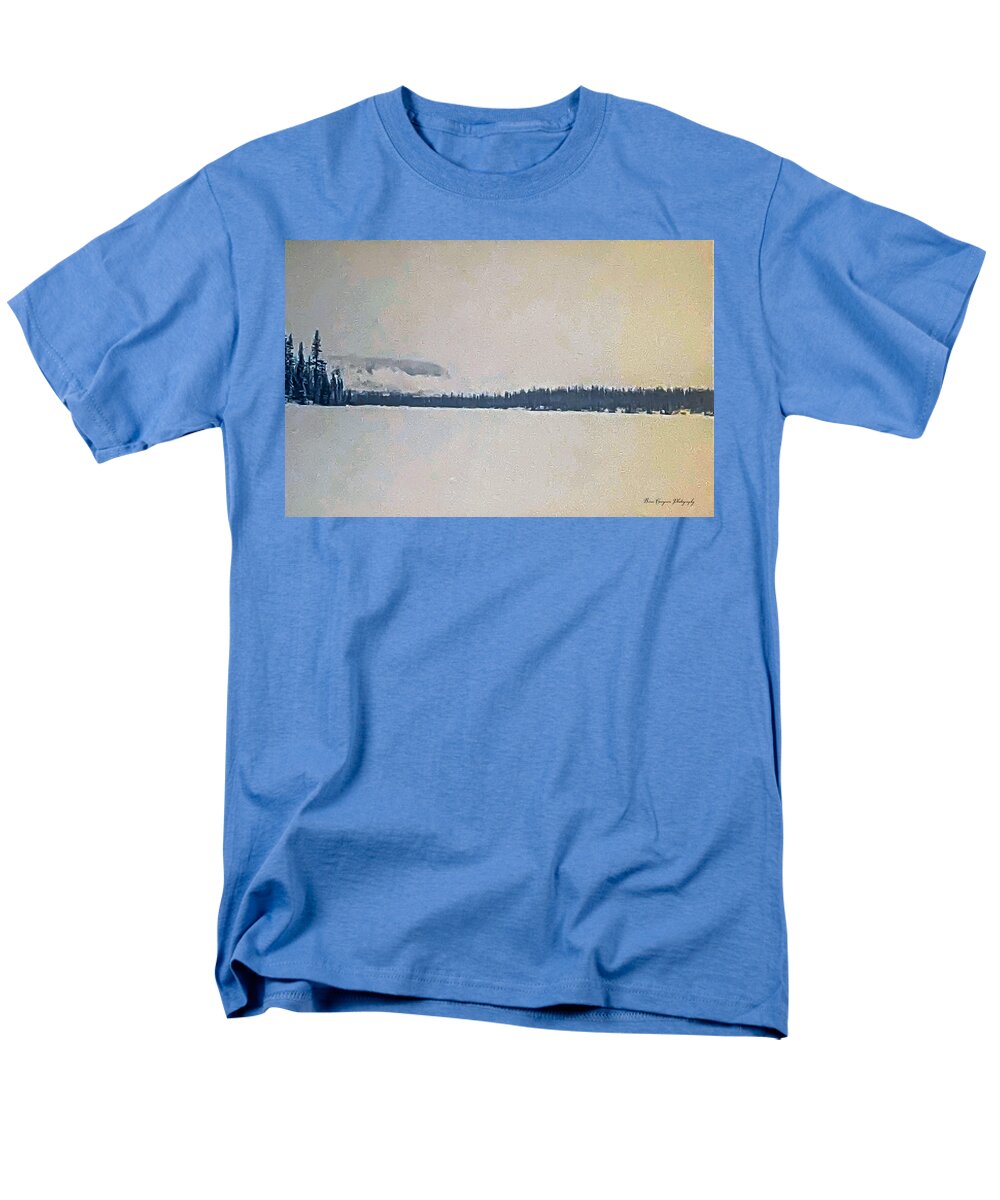 Winter lake  - Men's T-Shirt  (Regular Fit)