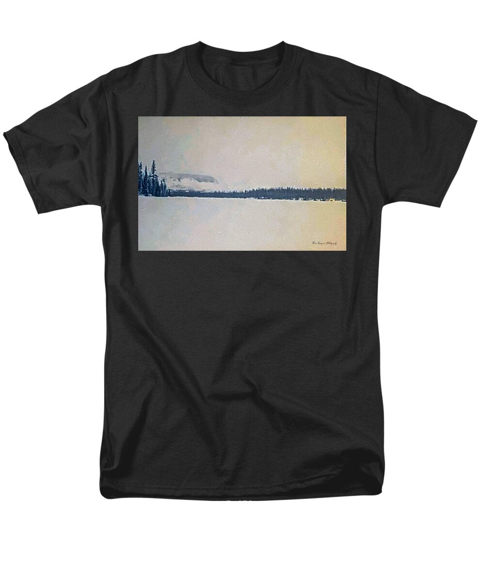 Winter lake  - Men's T-Shirt  (Regular Fit)