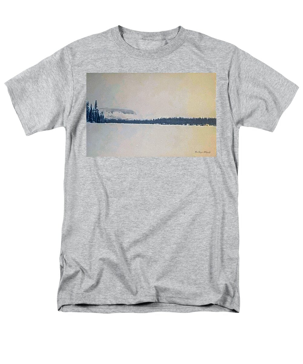 Winter lake  - Men's T-Shirt  (Regular Fit)
