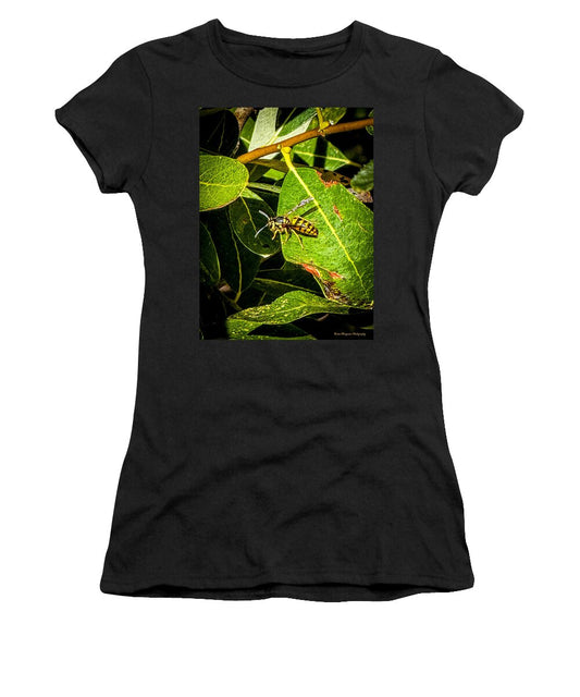 Yellow jacket  - Women's T-Shirt