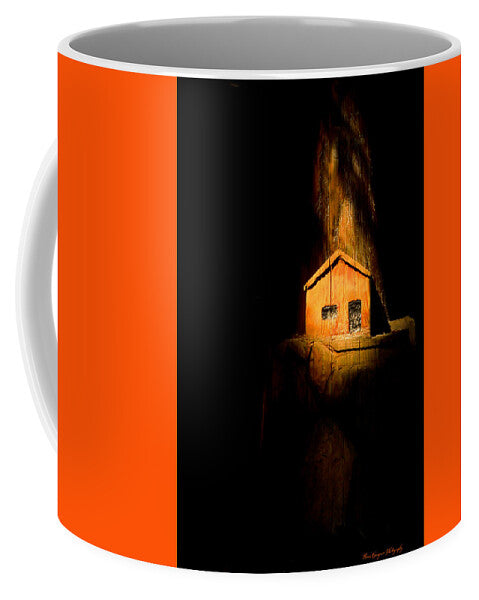 Yellow light house  - Mug